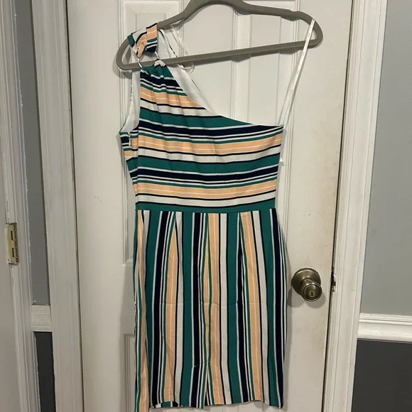 NWT J.O.A. One-Shoulder Dress with Green and Cream Stripes - Picture 4 of 7